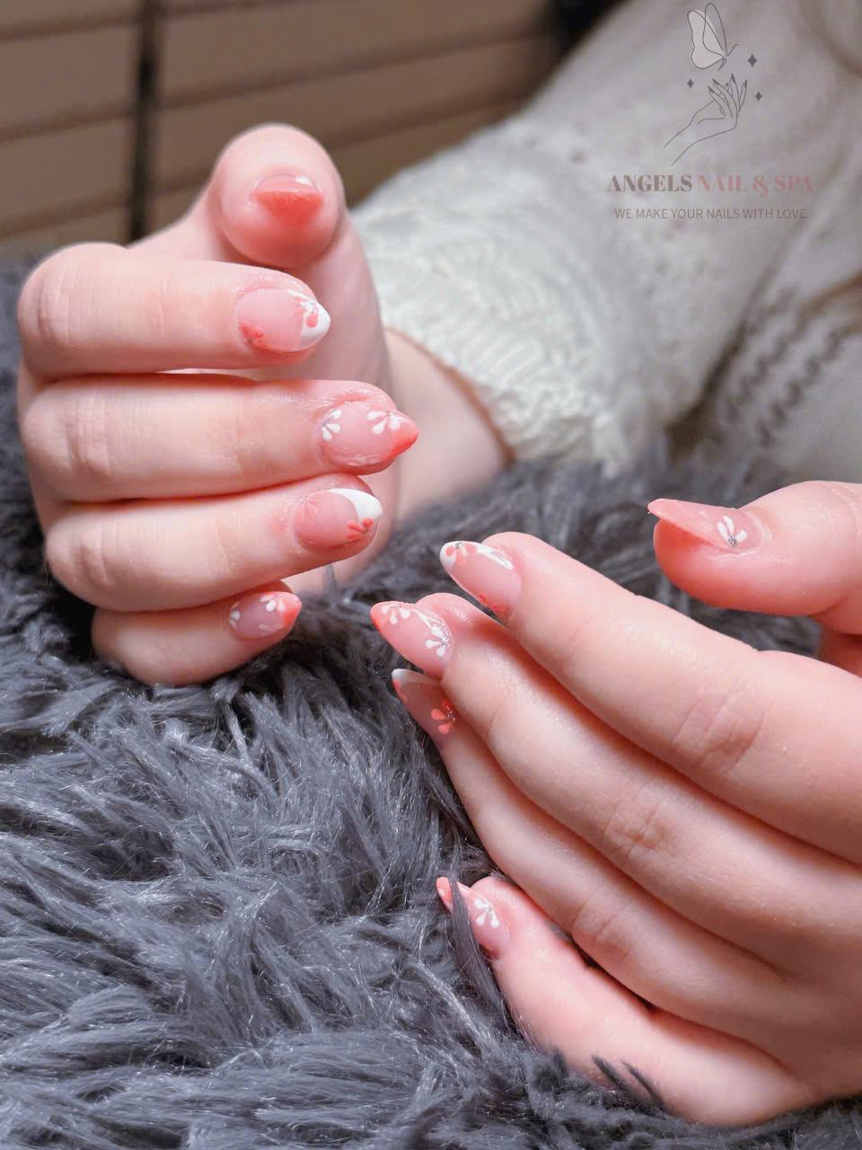 acrylic nails Yarmouth